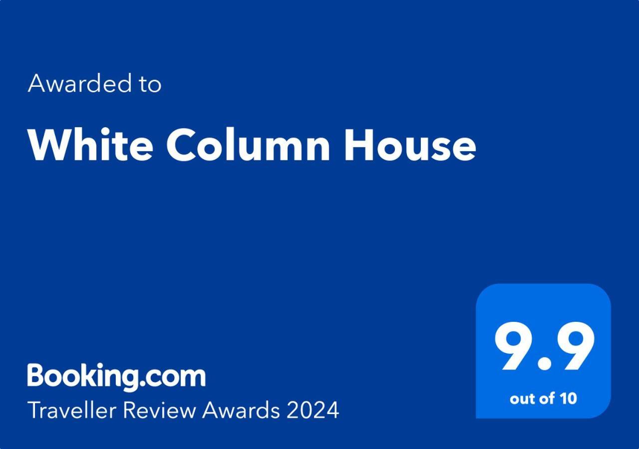 White Column House Diosd Exterior foto